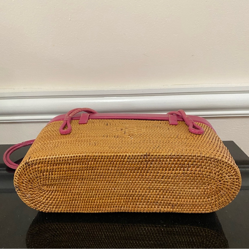 Elliott Lucca Tan Woven Shoulder Bag - Picture 9 of 9